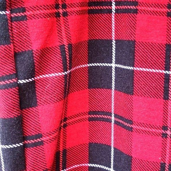 Torrid Red Black Plaid Cropped Pixie Ponte Pants 3x - Picture 4 of 9